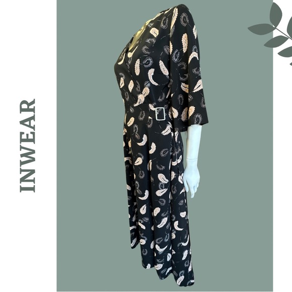 In Wear Acadia Day Dress Wrap w/ Buckle Black Abstract Print Back Zipper Size 6 - Picture 4 of 12